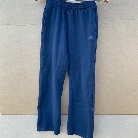 Adidas Straight Leg 🤩 Boys pants ✨ Large - Picture 1 of 9